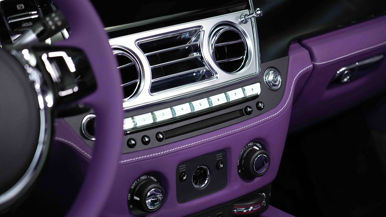 Rolls Royce Dawn - Image 11