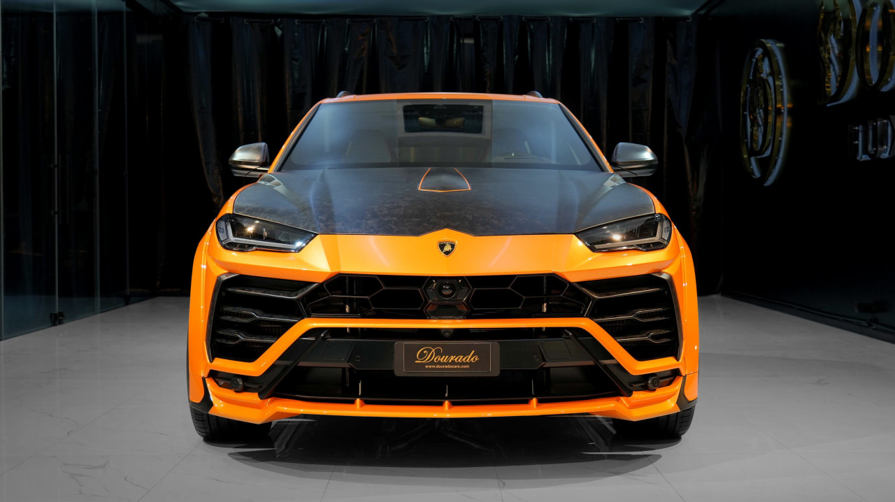 Lamborghini Urus - Image 5