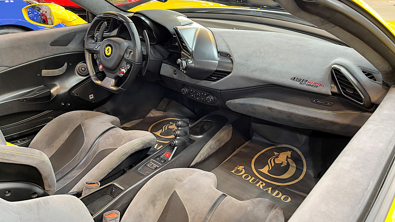 Ferrari 488 - Image 11