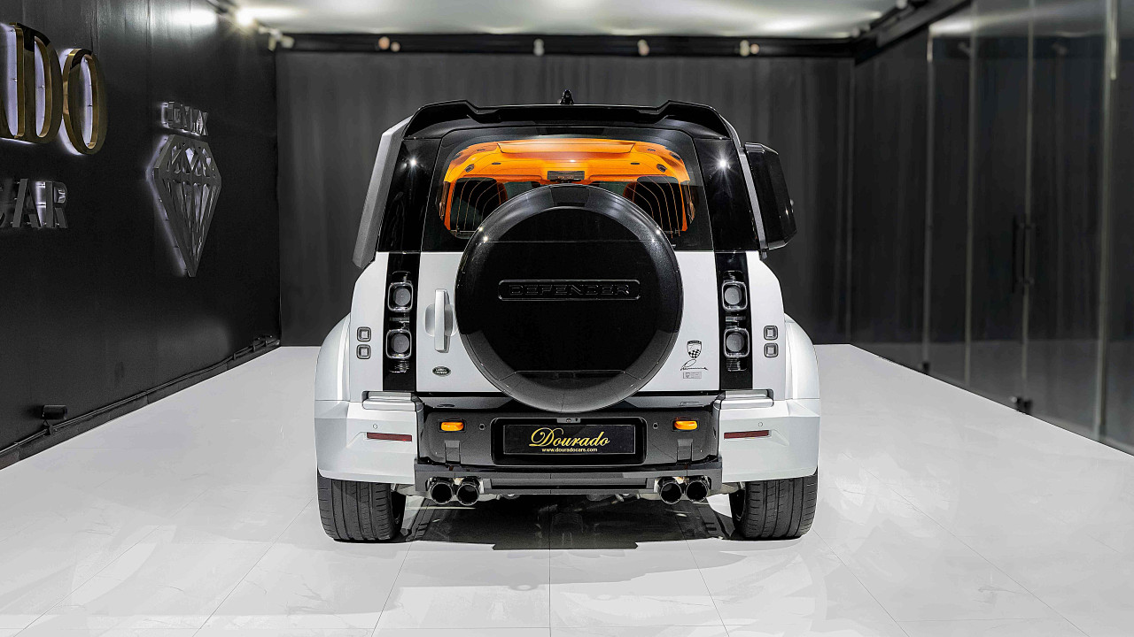 Land Rover Defender - Image 5