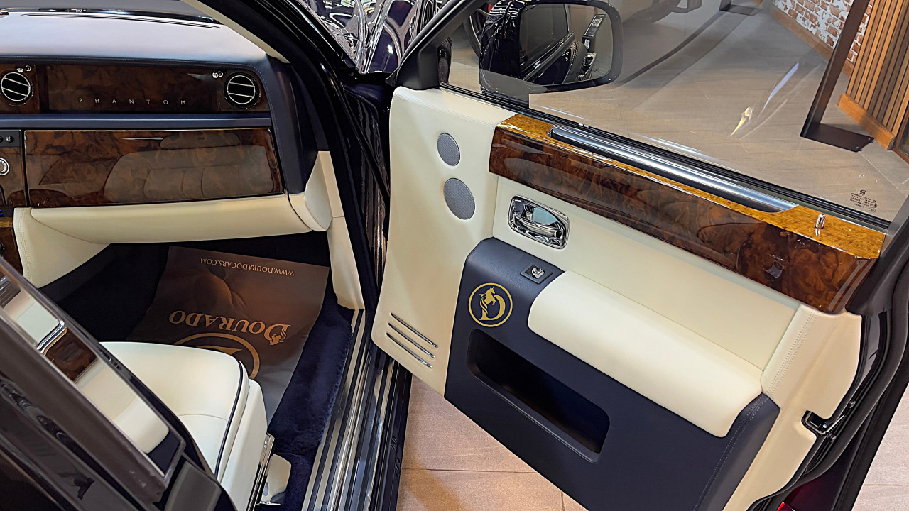 Rolls Royce Phantom - Image 11