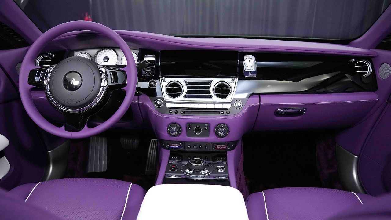 Rolls Royce Dawn - Image 12