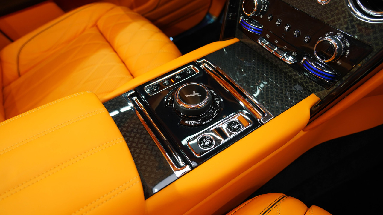 Rolls Royce Cullinan - Image 6