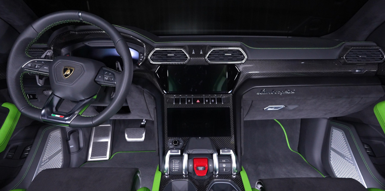 Lamborghini Urus - Image 12