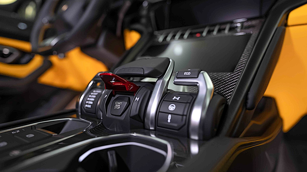Lamborghini Urus - Image 9