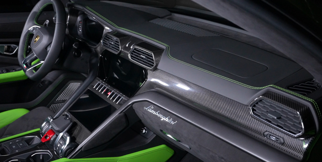 Lamborghini Urus - Image 3