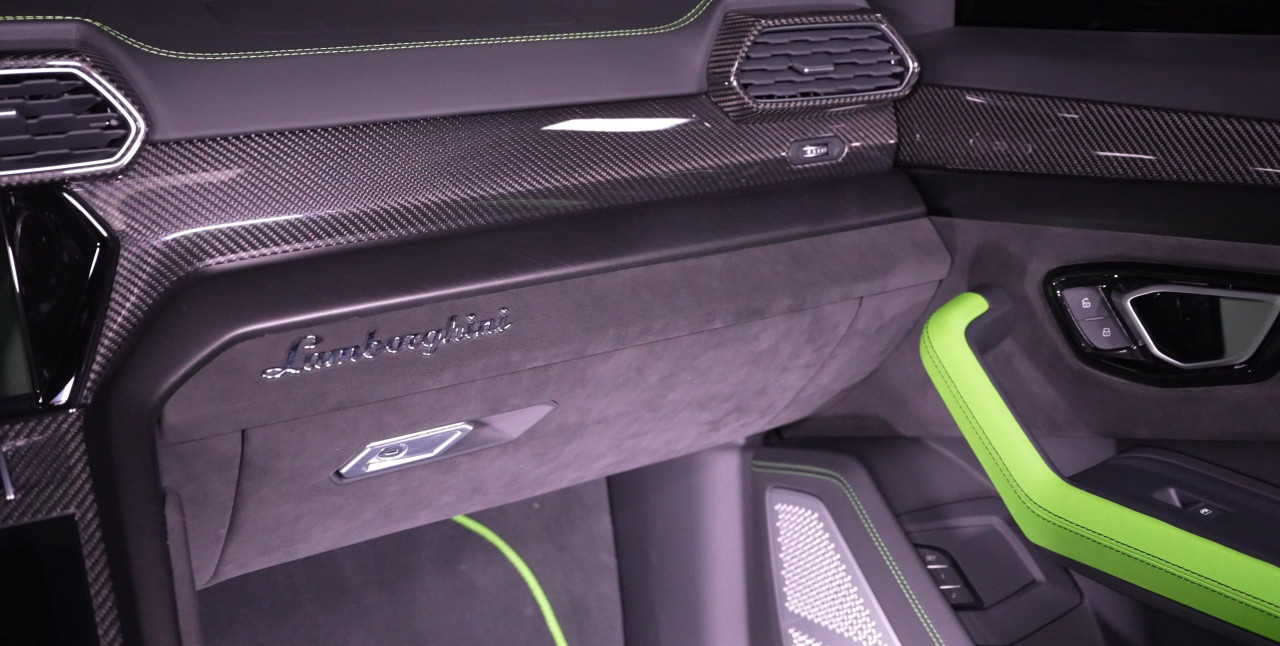 Lamborghini Urus - Image 2
