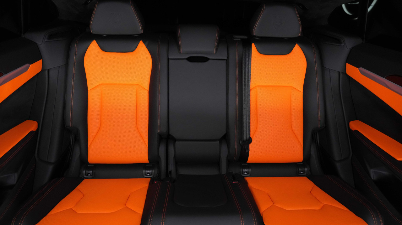 Lamborghini Urus - Image 13