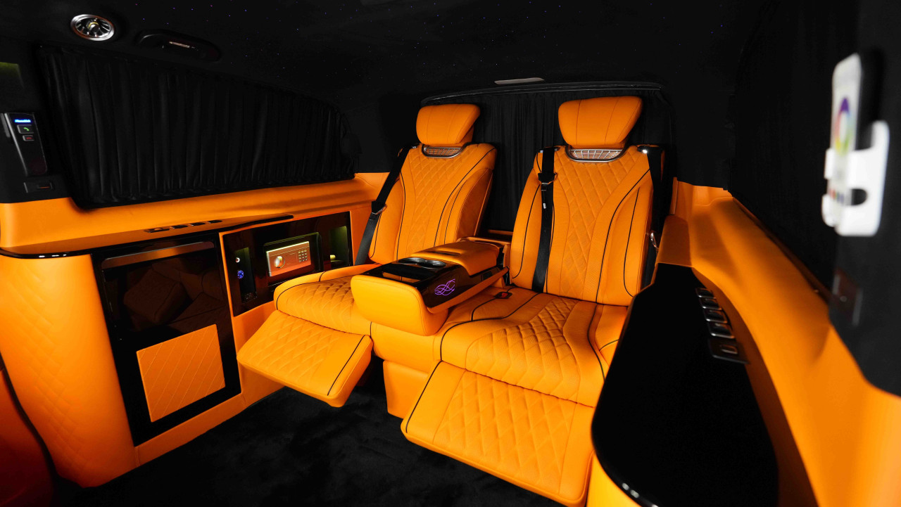 Mercedes Benz V250 - Image 10