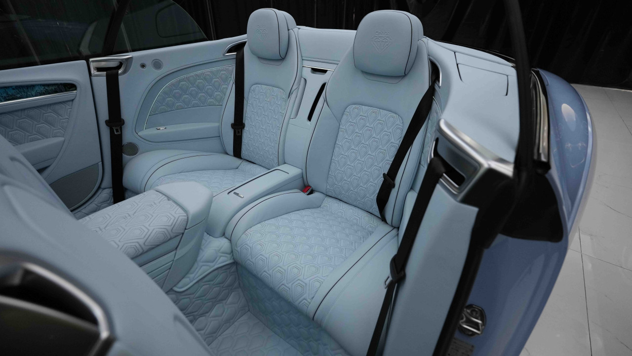 Bentley Continental GT - Image 11