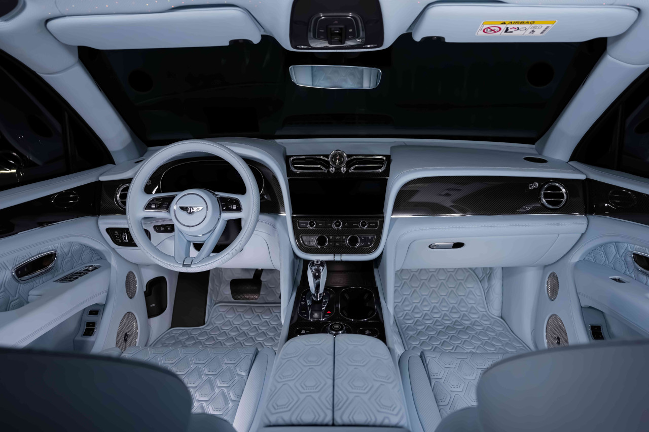 Bentley Bentayga - Image 9
