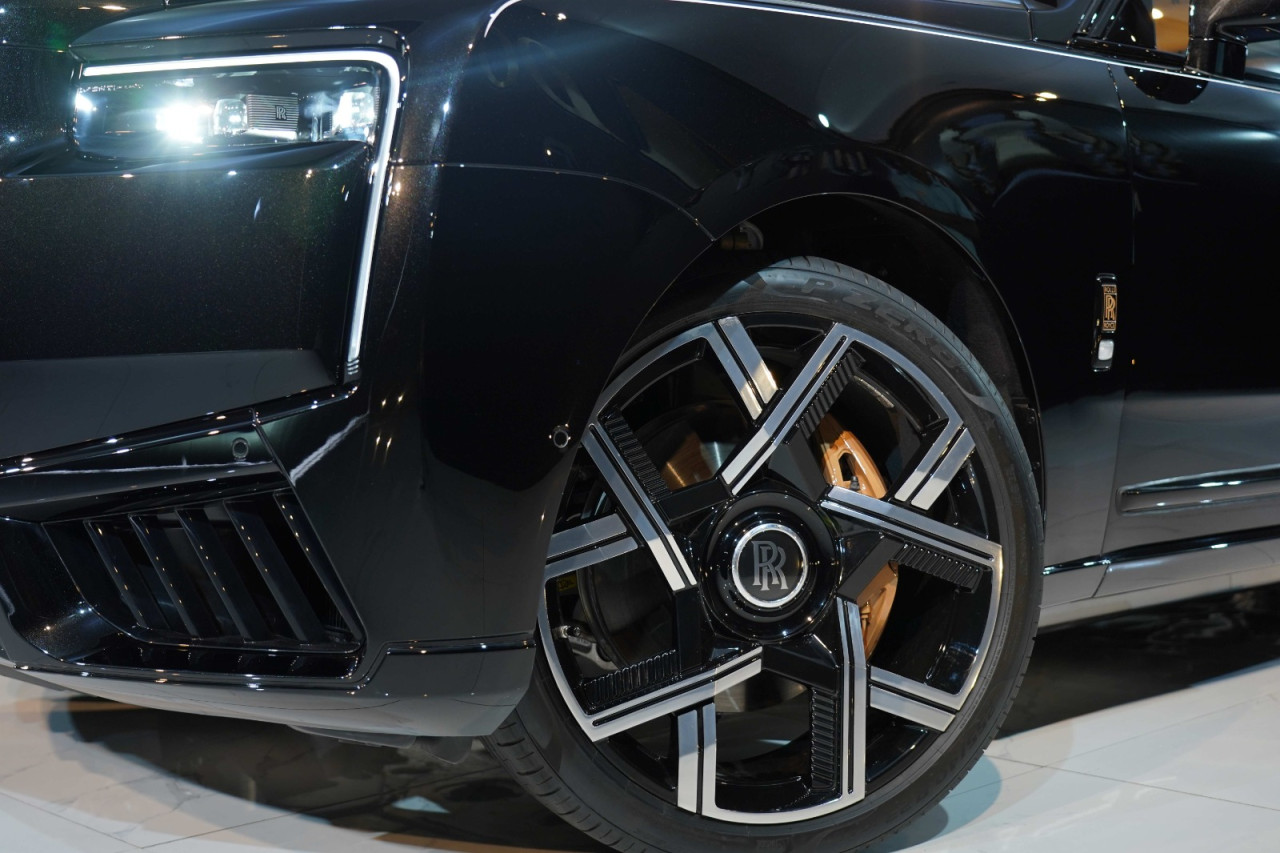 Rolls Royce Cullinan - Image 5