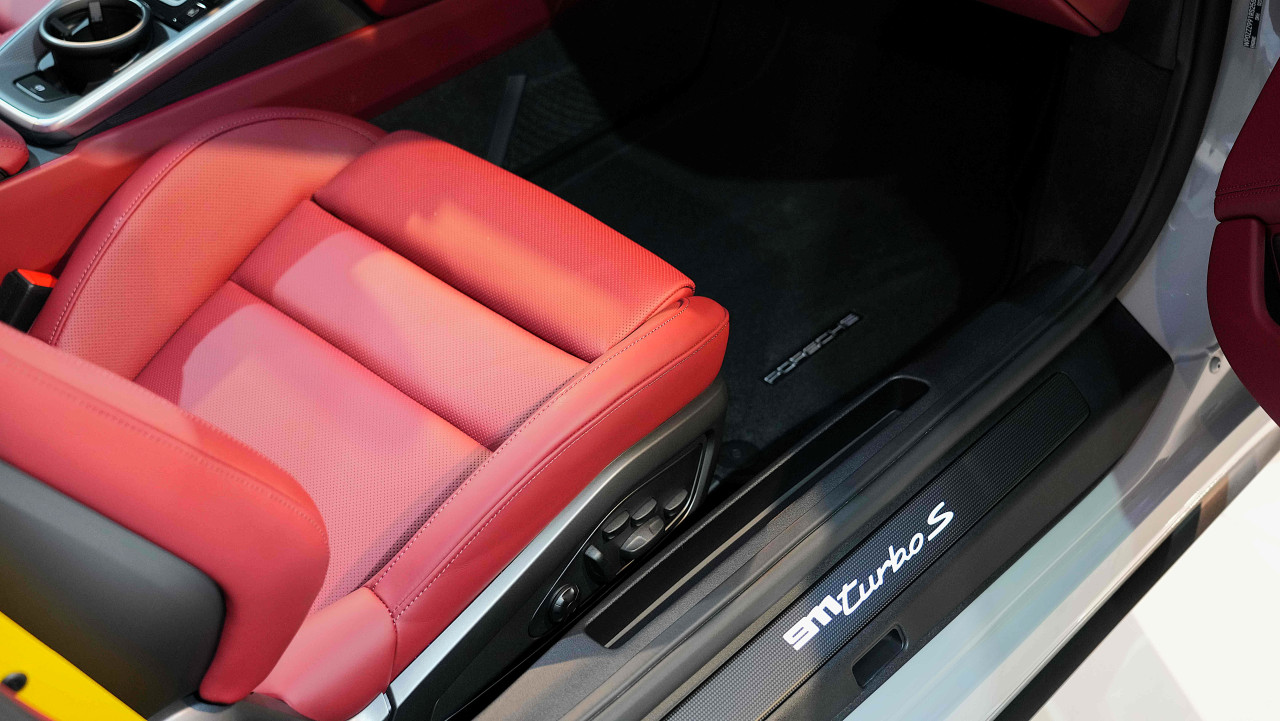 Porsche Carrera / 911 - Image 12