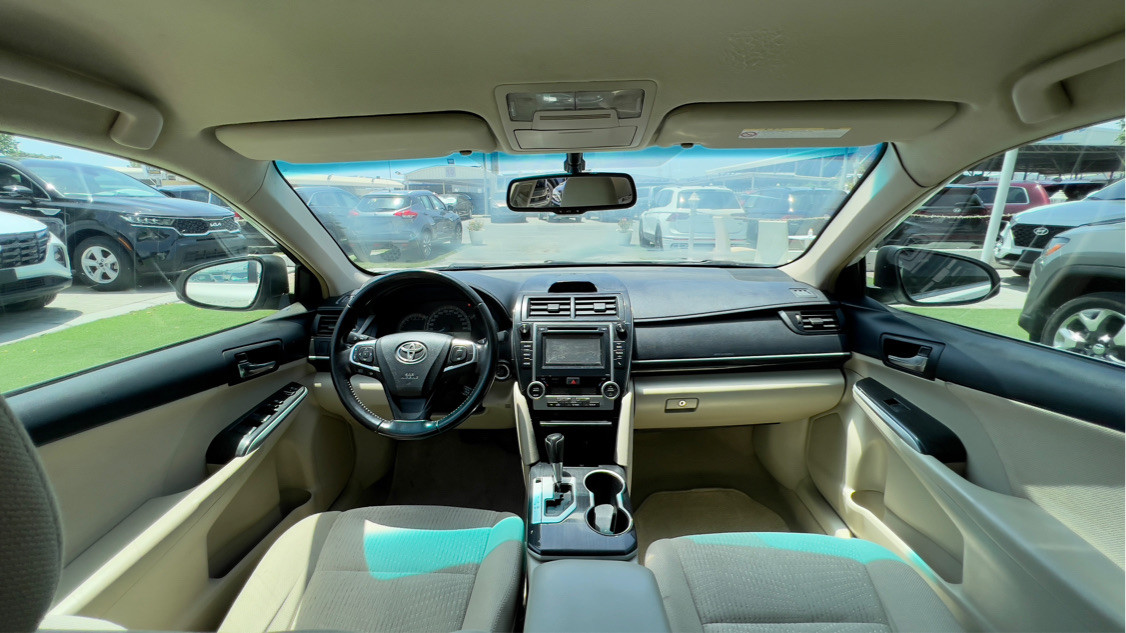 Toyota Camry - Image 4