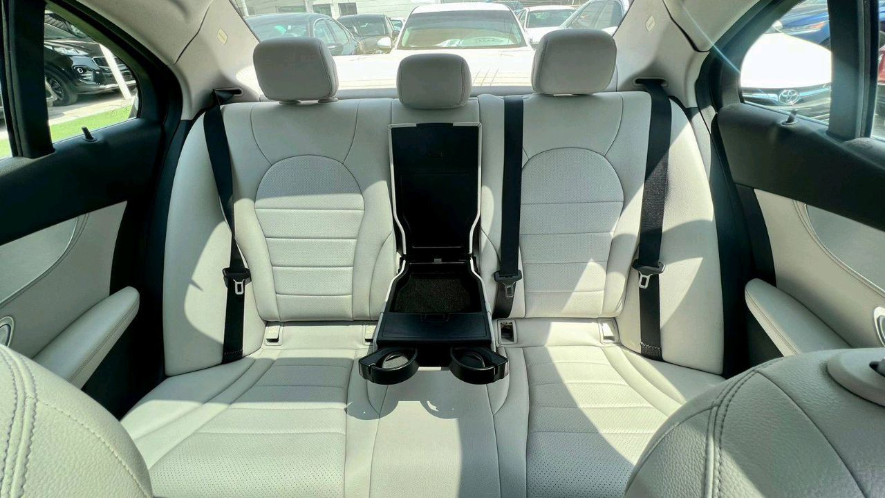 Mercedes Benz C-Class - Image 7