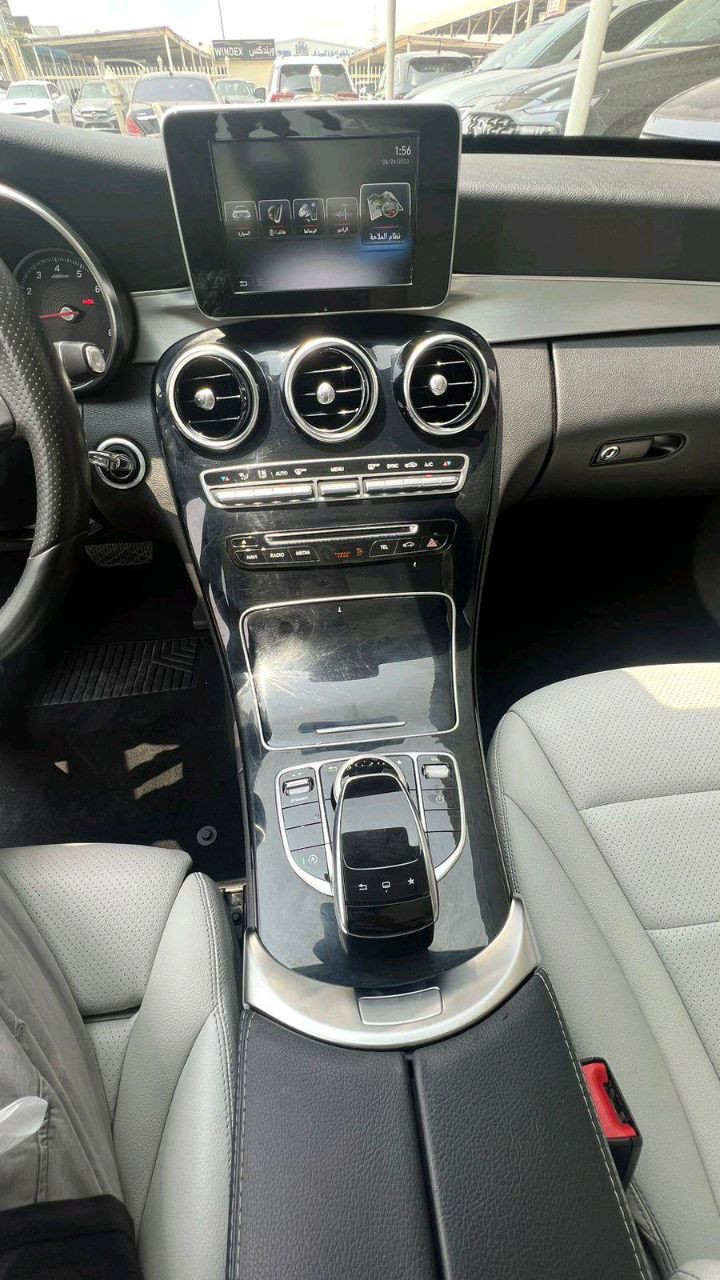 Mercedes Benz C-Class - Image 9