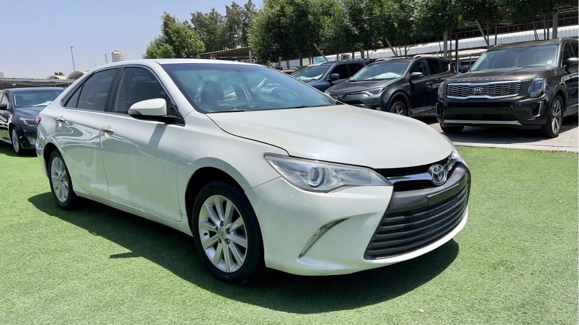 Toyota Camry - Image 8