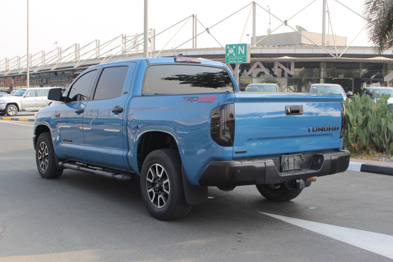 Toyota Tundra - Image 16