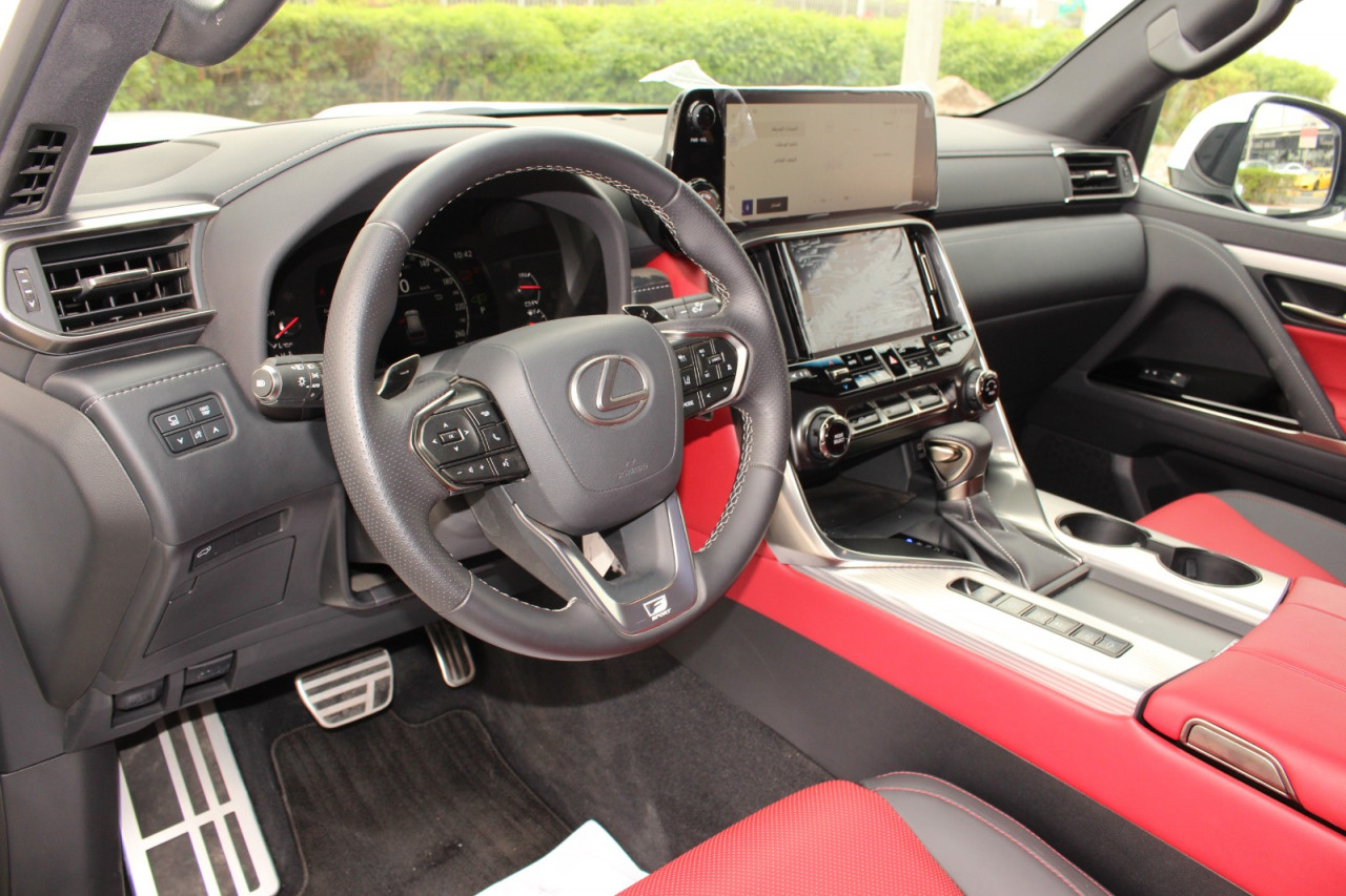 Lexus LX-Series - Image 13