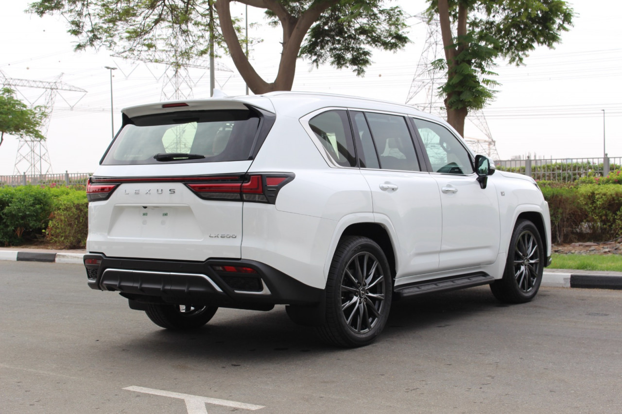 Lexus LX-Series - Image 10