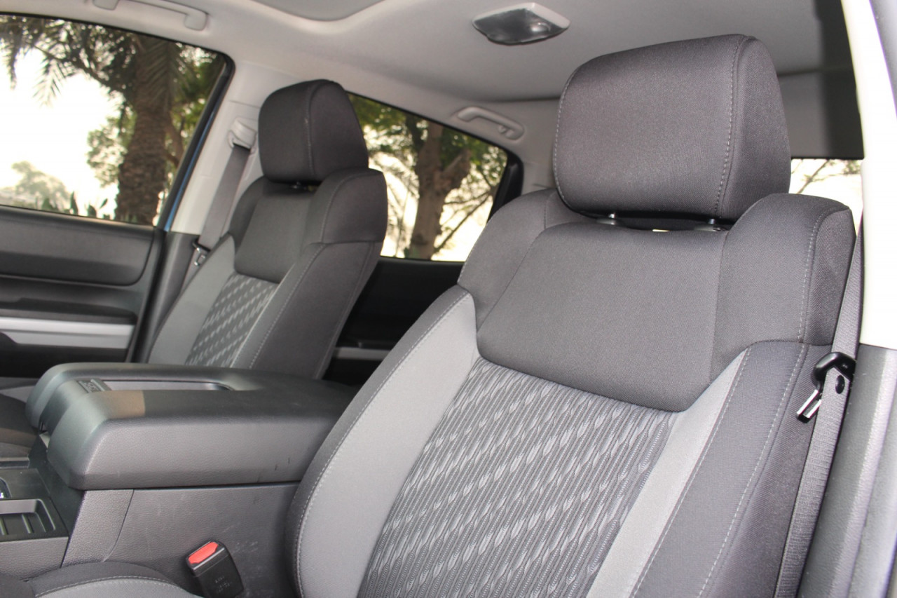 Toyota Tundra - Image 5