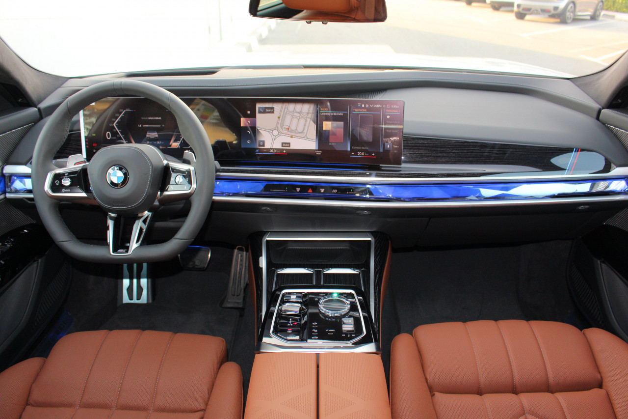 BMW 7-Series - Image 14