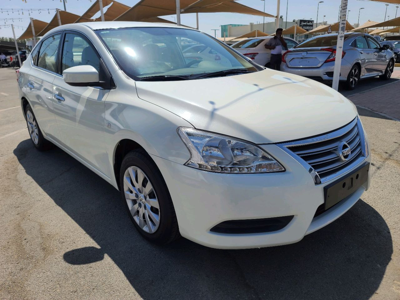 Nissan Sentra - Image 11