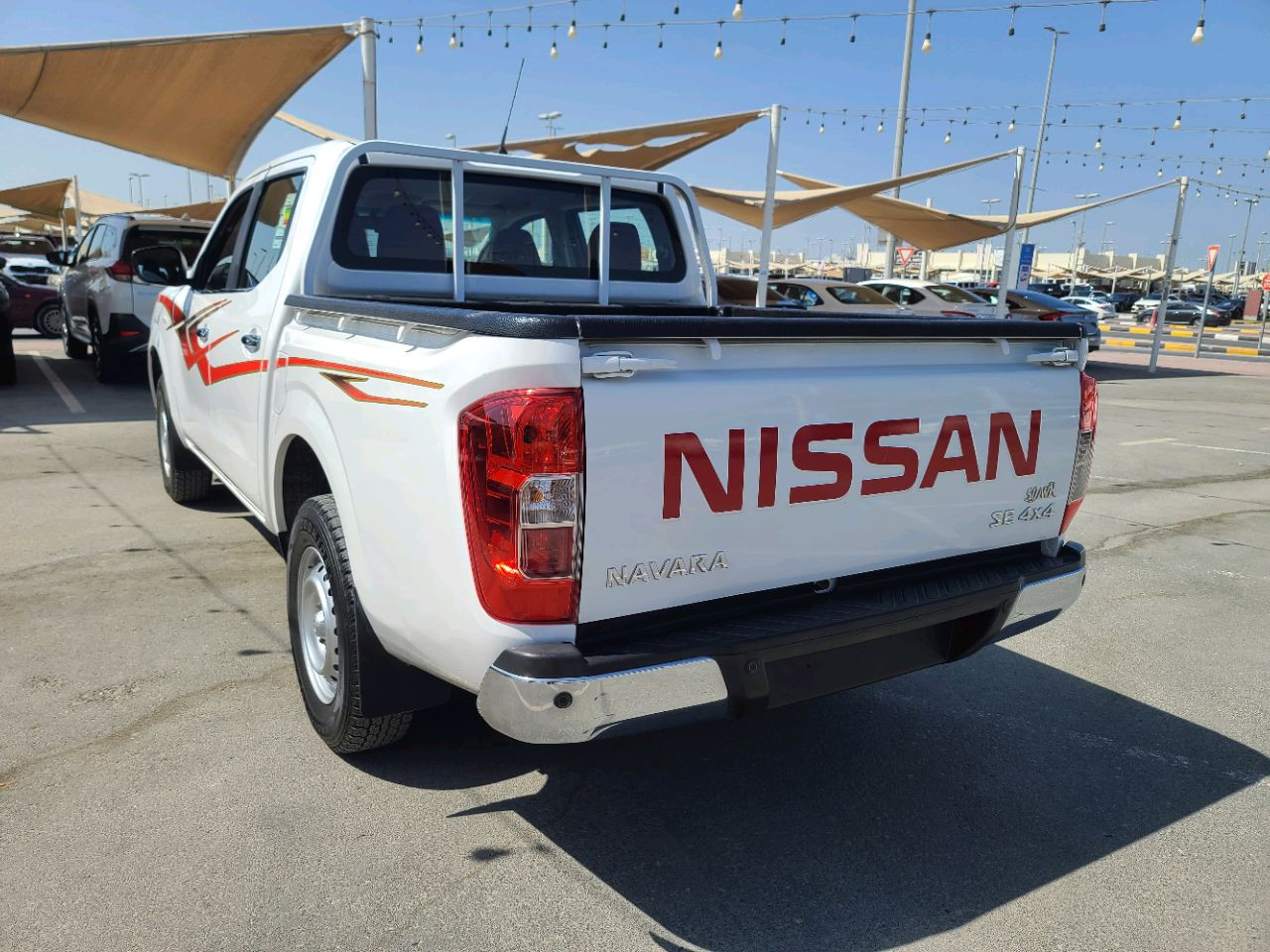Nissan Navara - Image 5