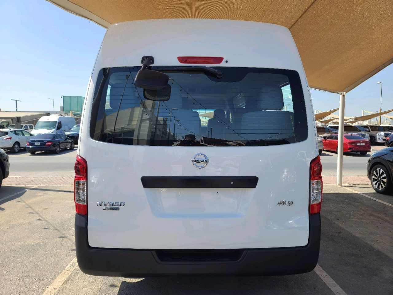Nissan Urvan - Image 4
