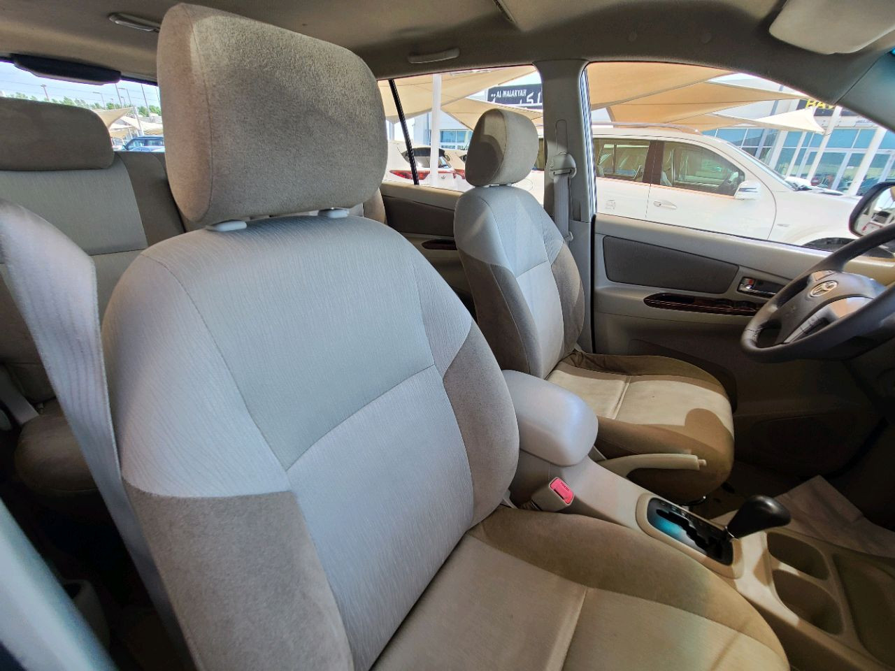 Toyota Innova - Image 5