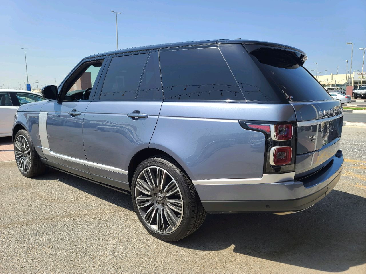 Range Rover HSE - Image 5