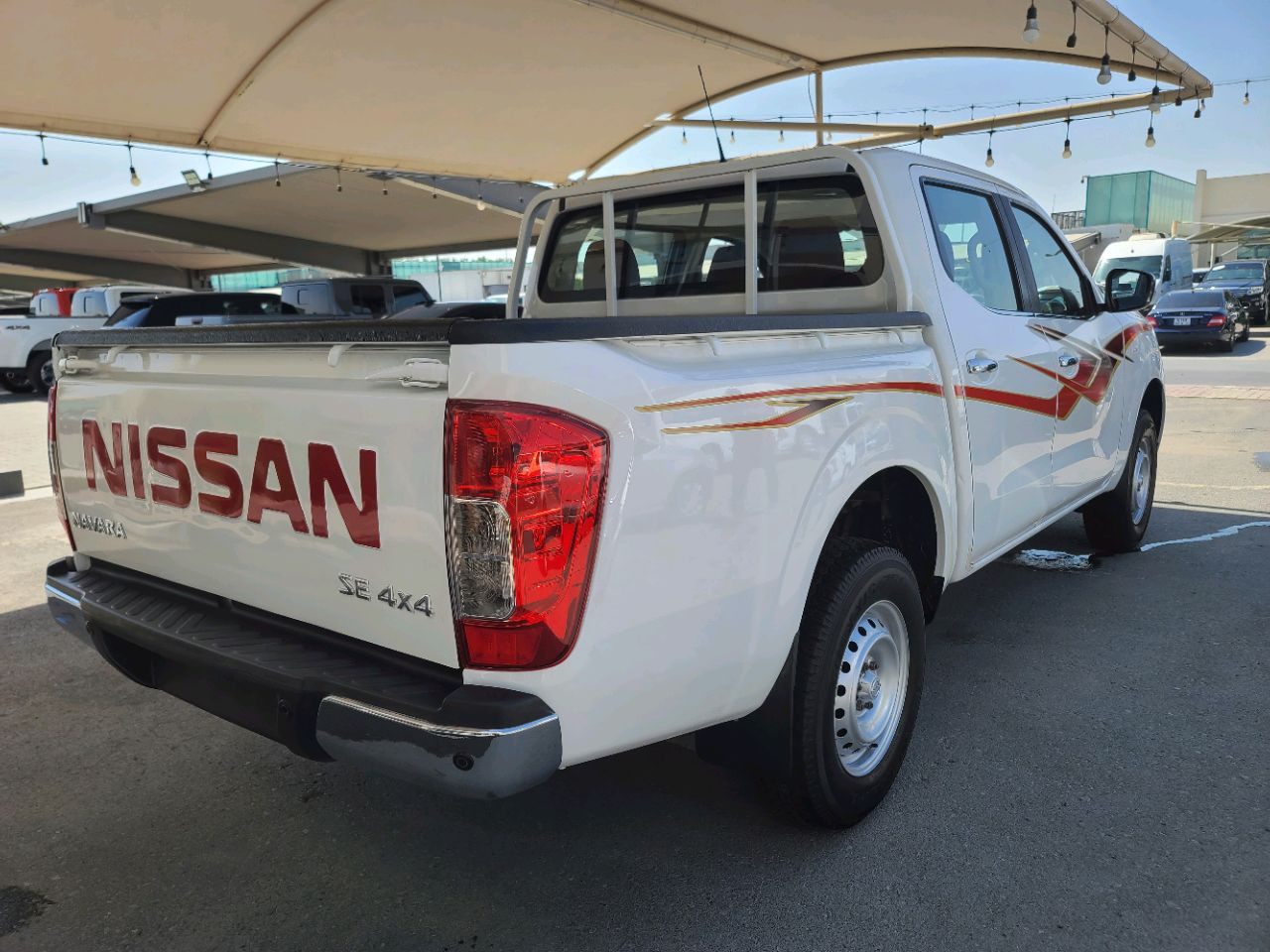 Nissan Navara - Image 8