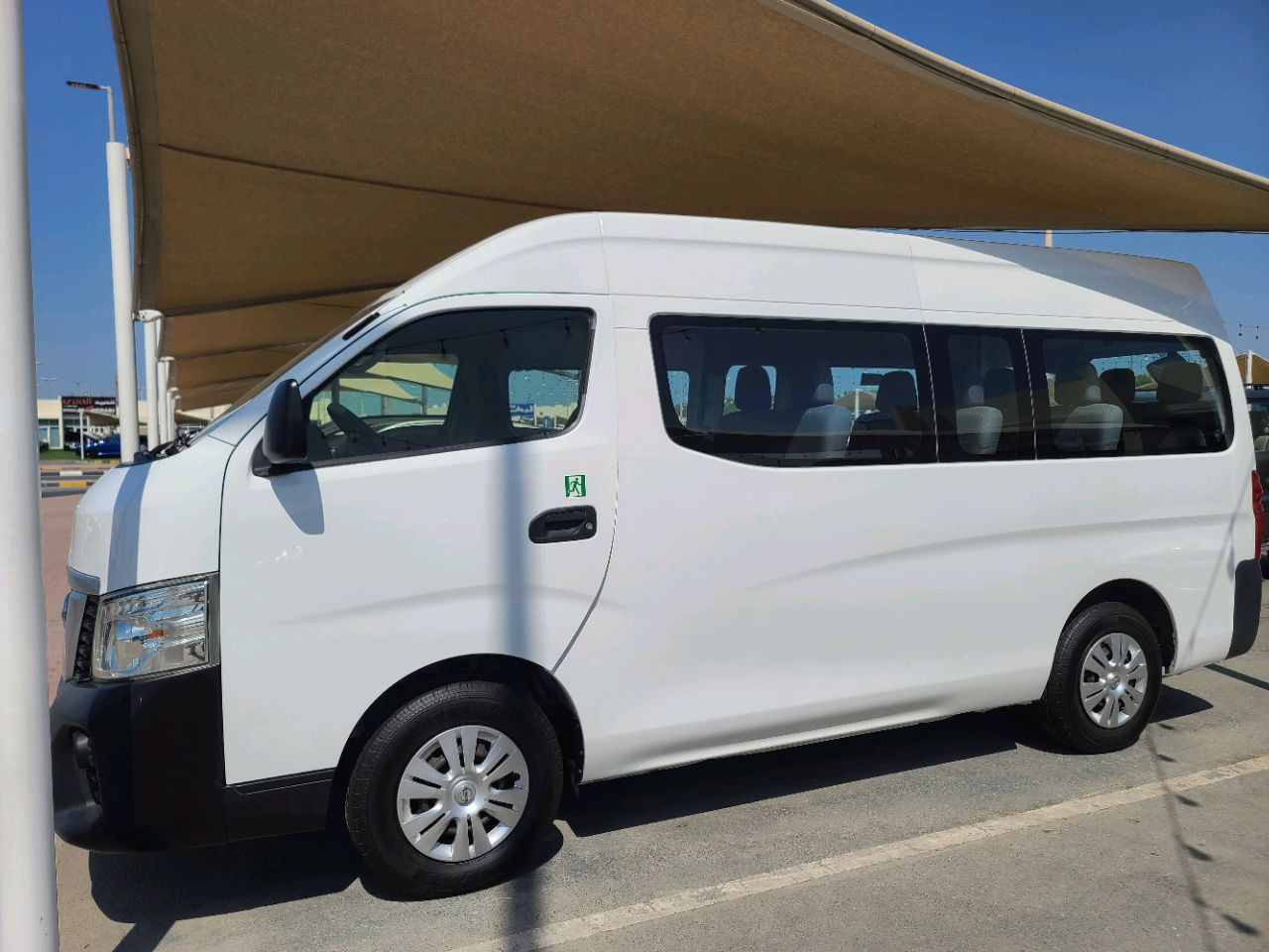 Nissan Urvan - Image 7