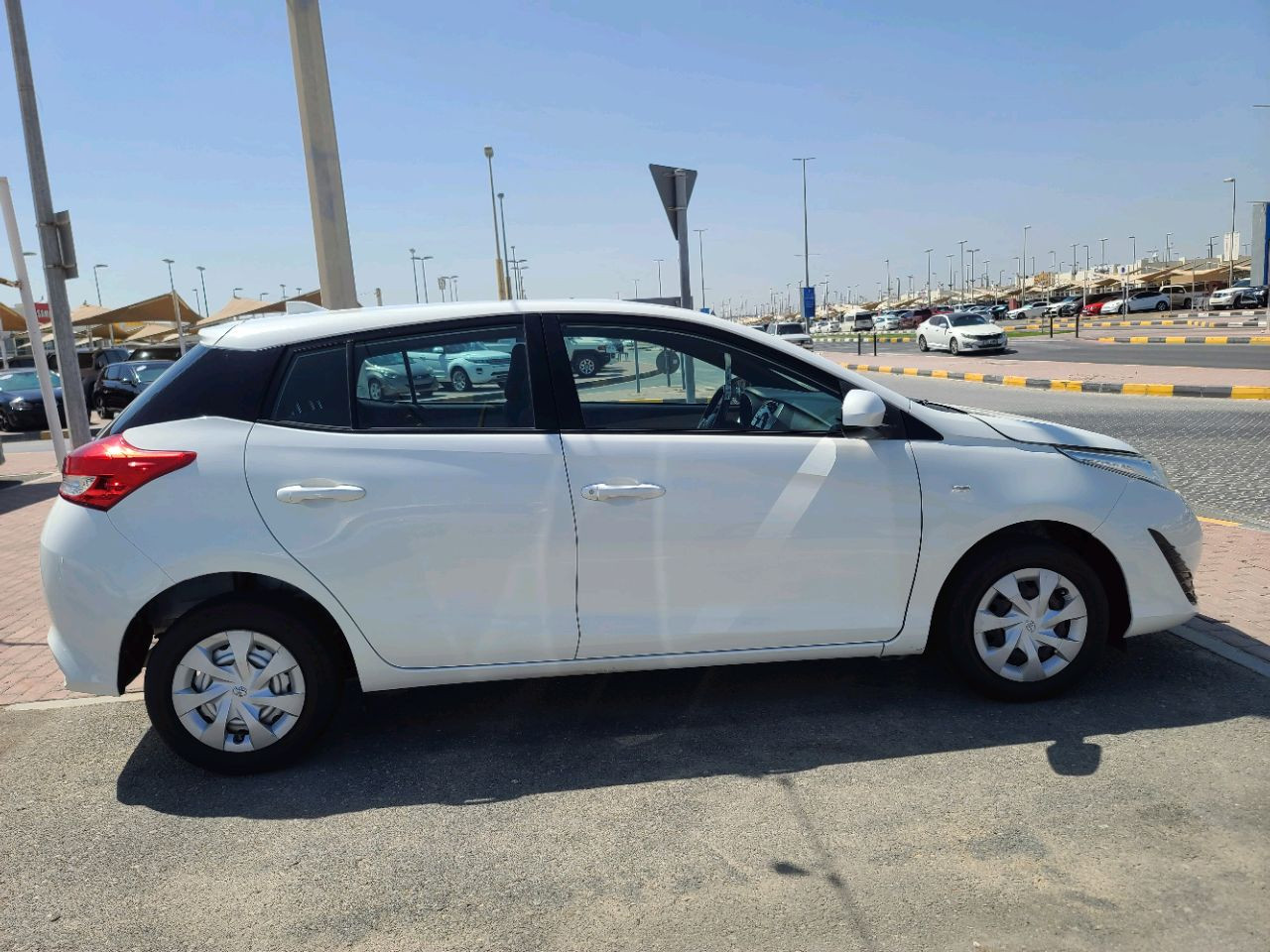 Toyota Yaris - Image 7