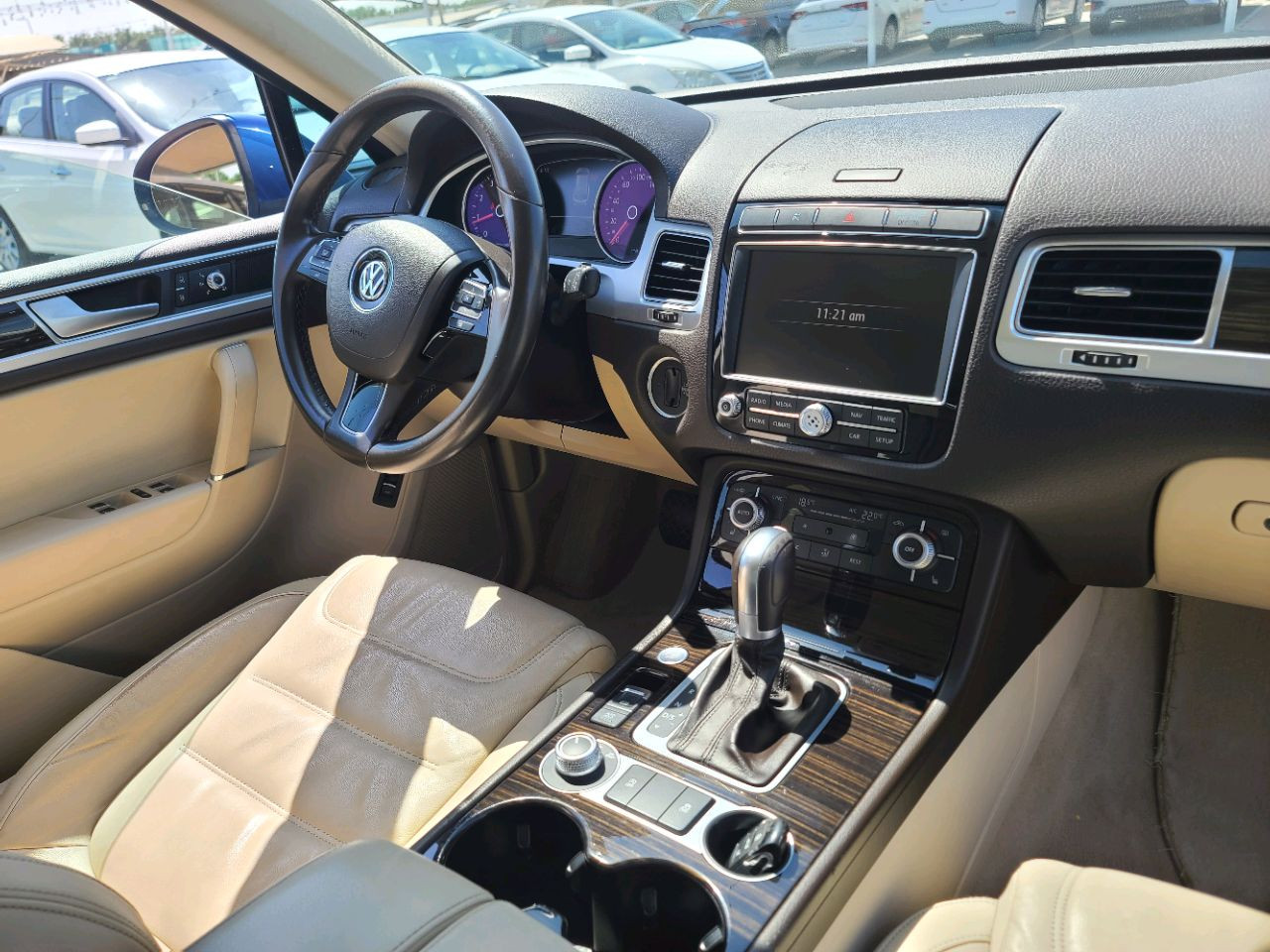 Volkswagen Touareg - Image 7