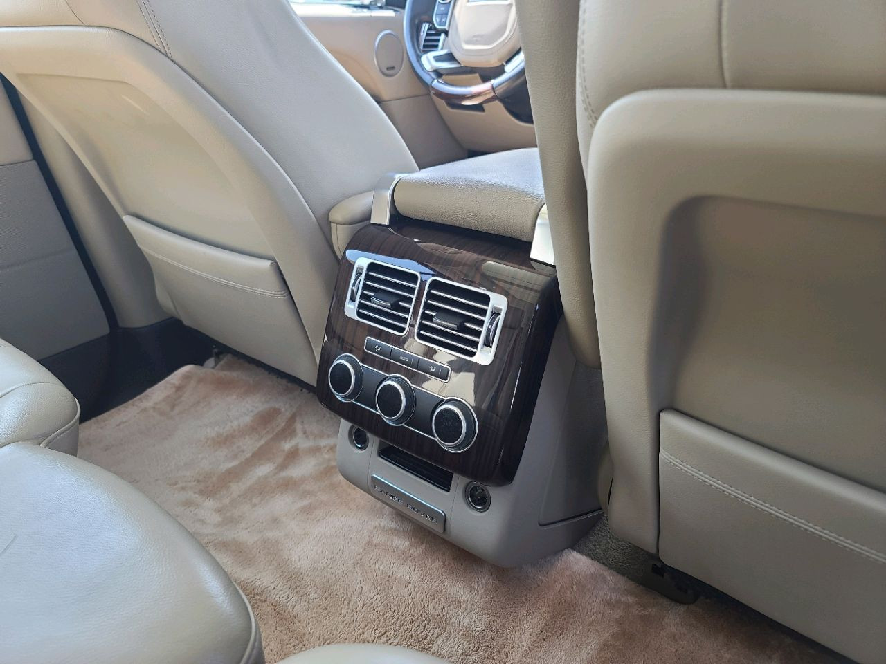 Range Rover HSE - Image 3