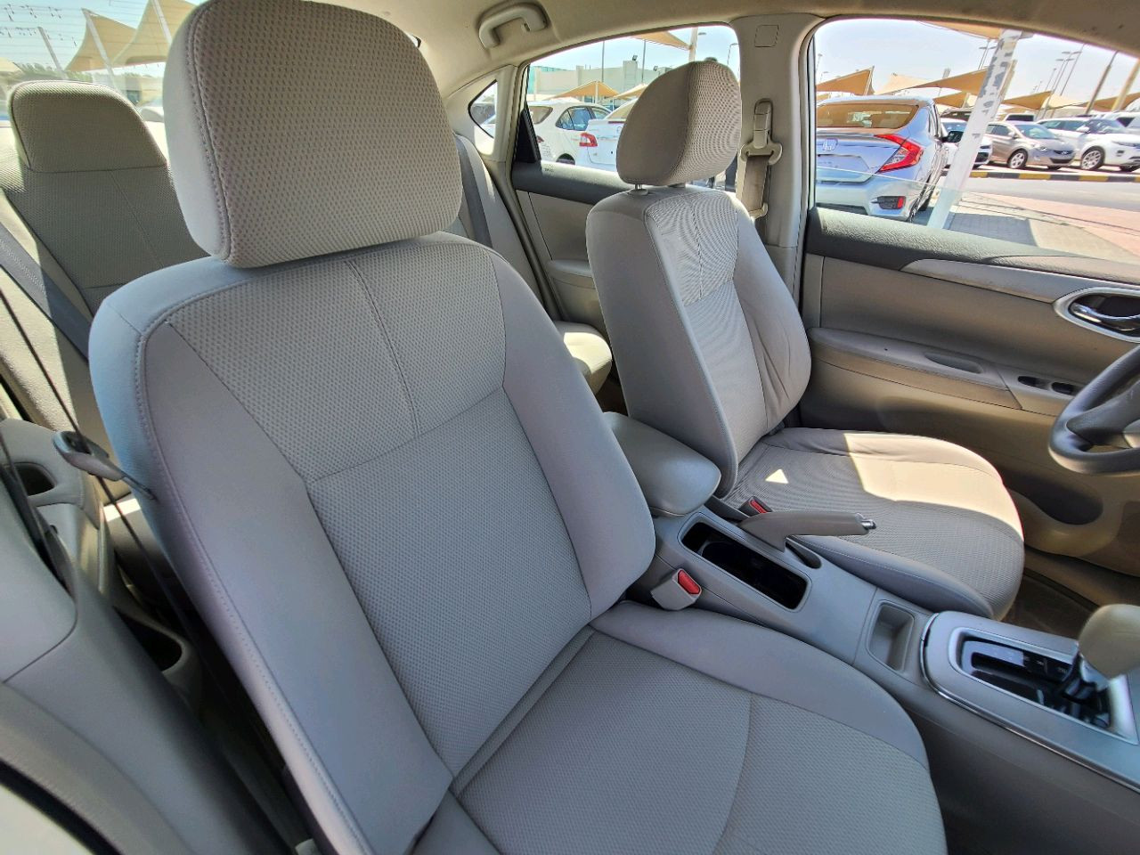 Nissan Sentra - Image 9
