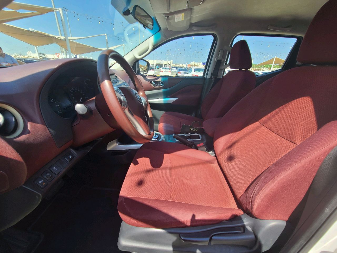 Nissan Navara - Image 5