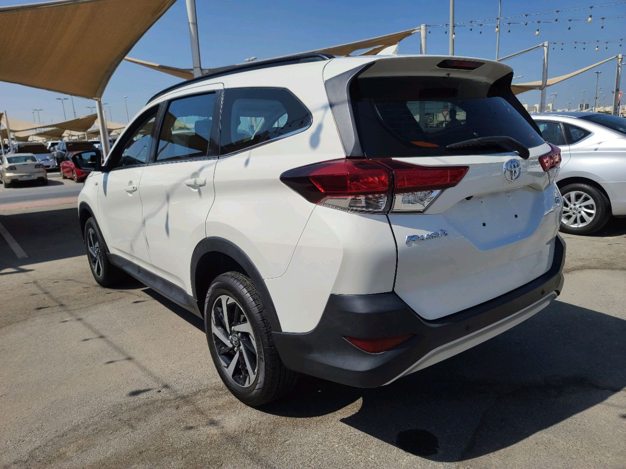 Toyota Rush - Image 6