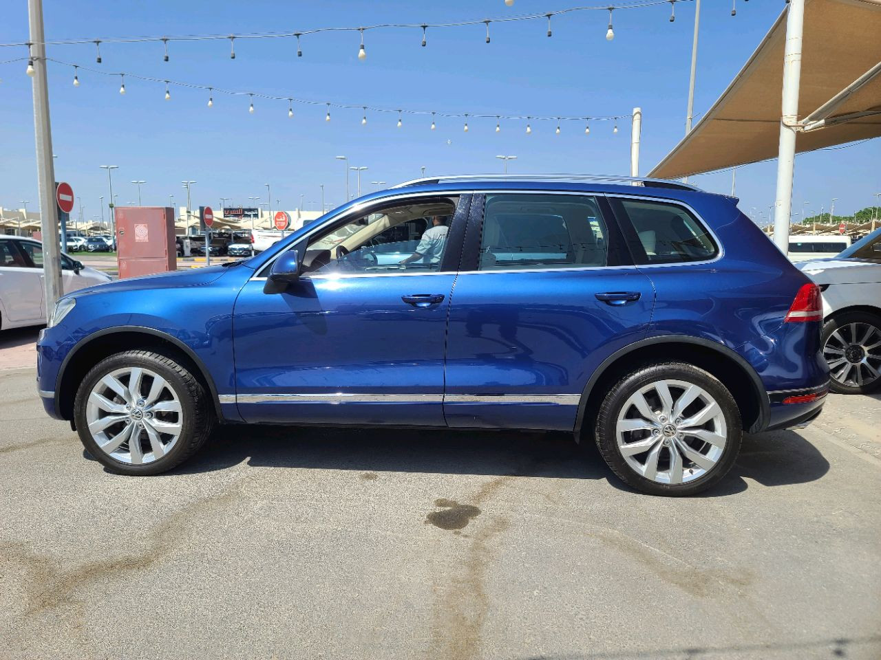 Volkswagen Touareg - Image 4