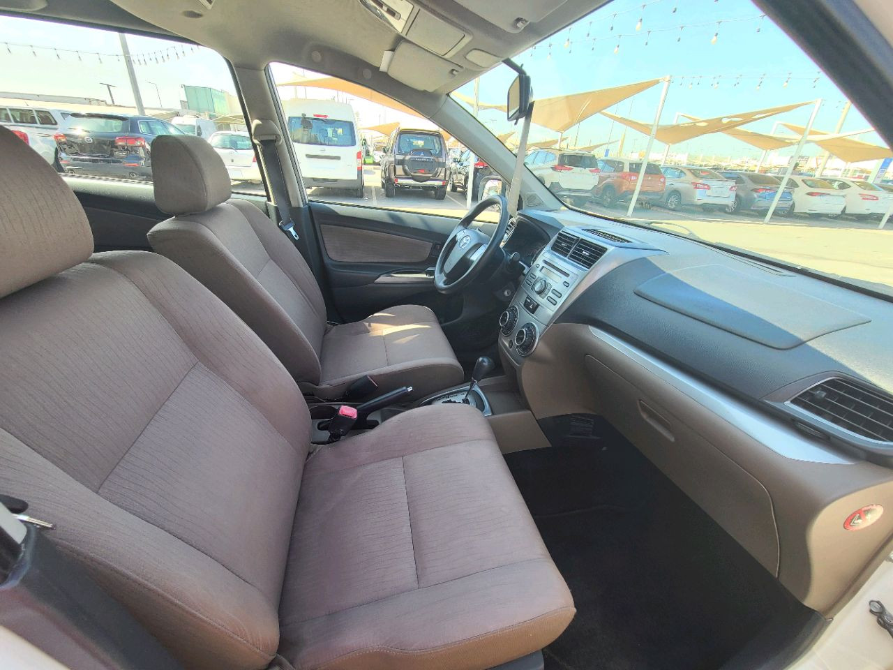 Toyota Avanza - Image 7