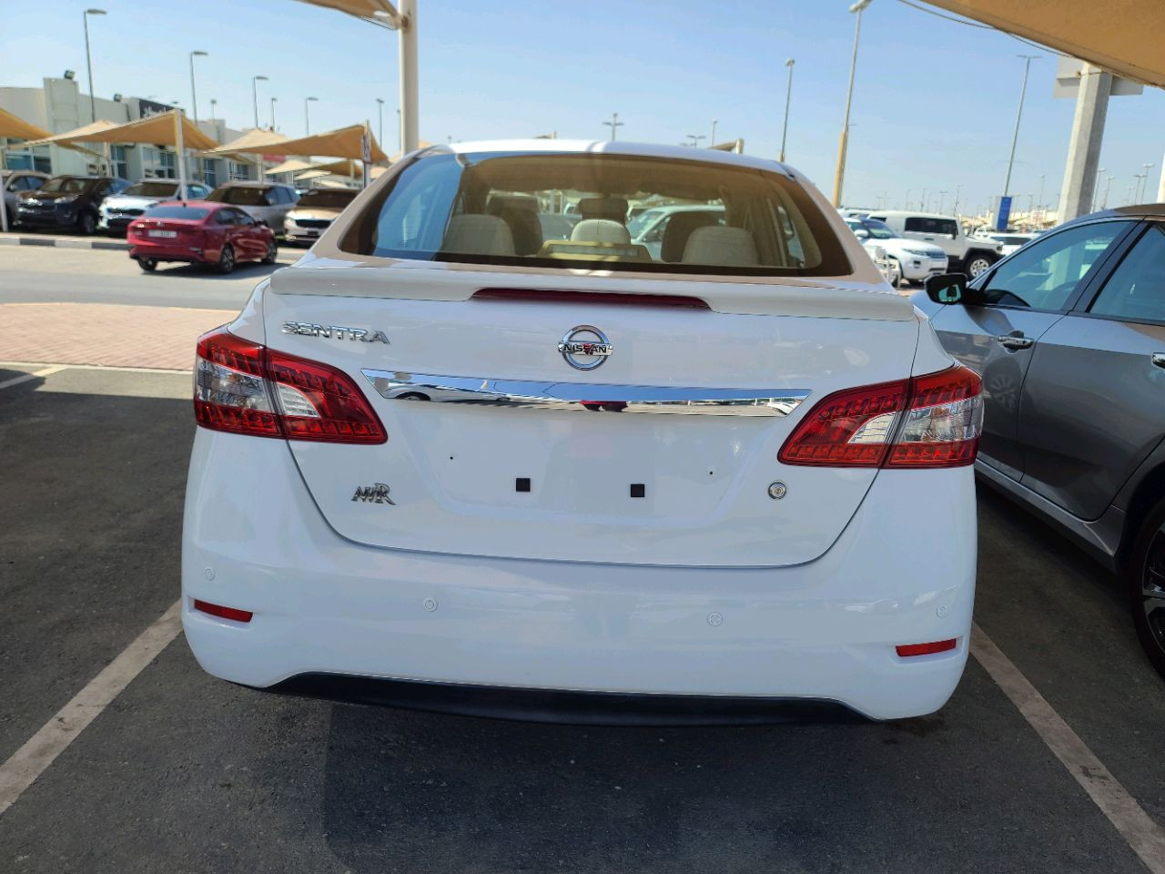 Nissan Sentra - Image 9