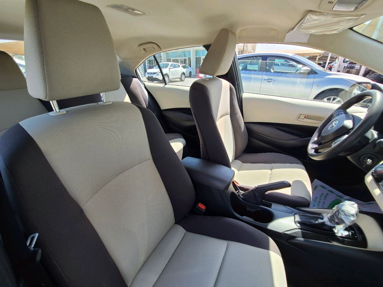 Toyota Corolla - Image 8