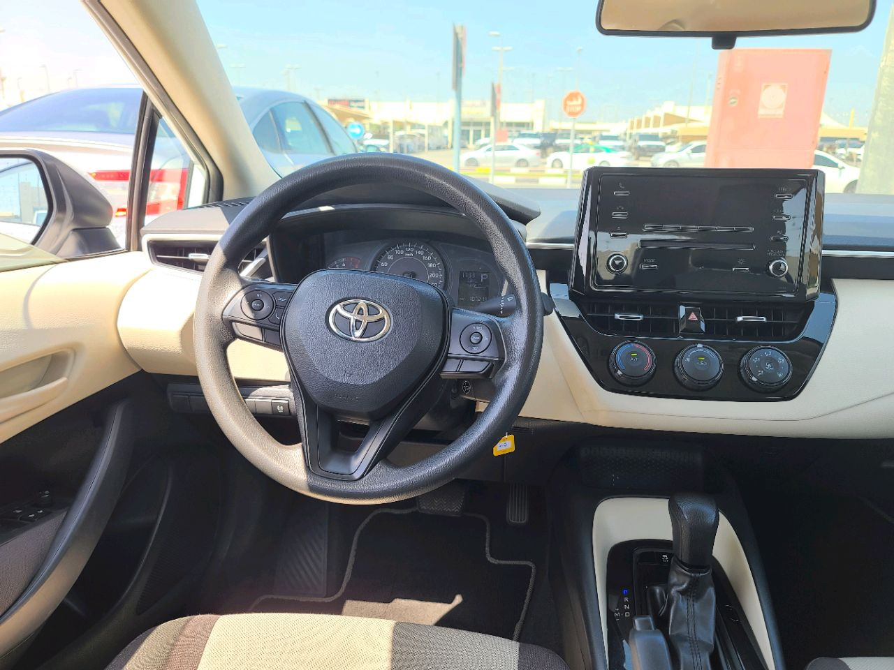 Toyota Corolla - Image 8