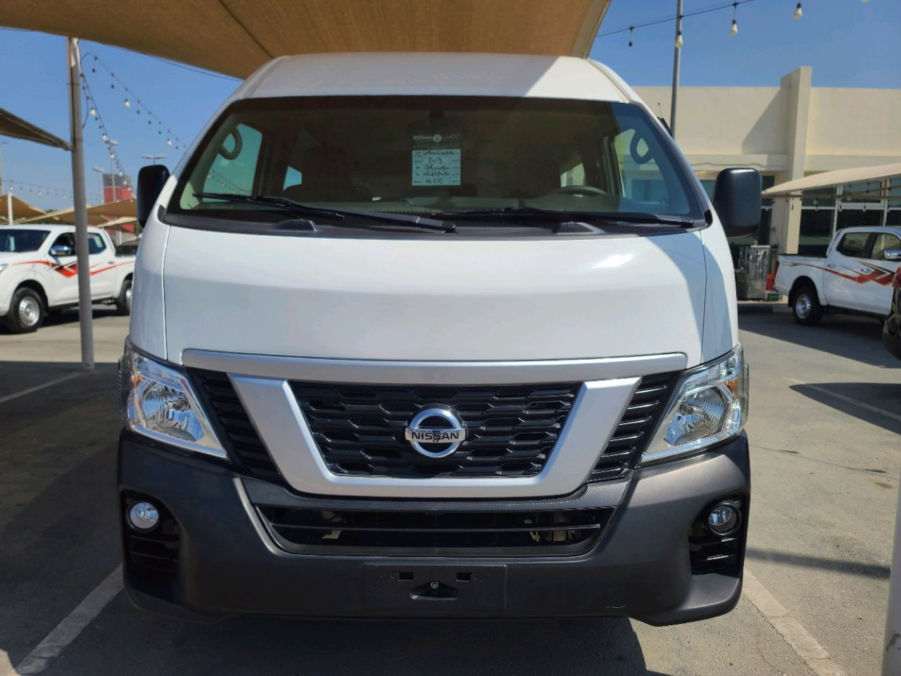 Nissan Urvan - Image 8