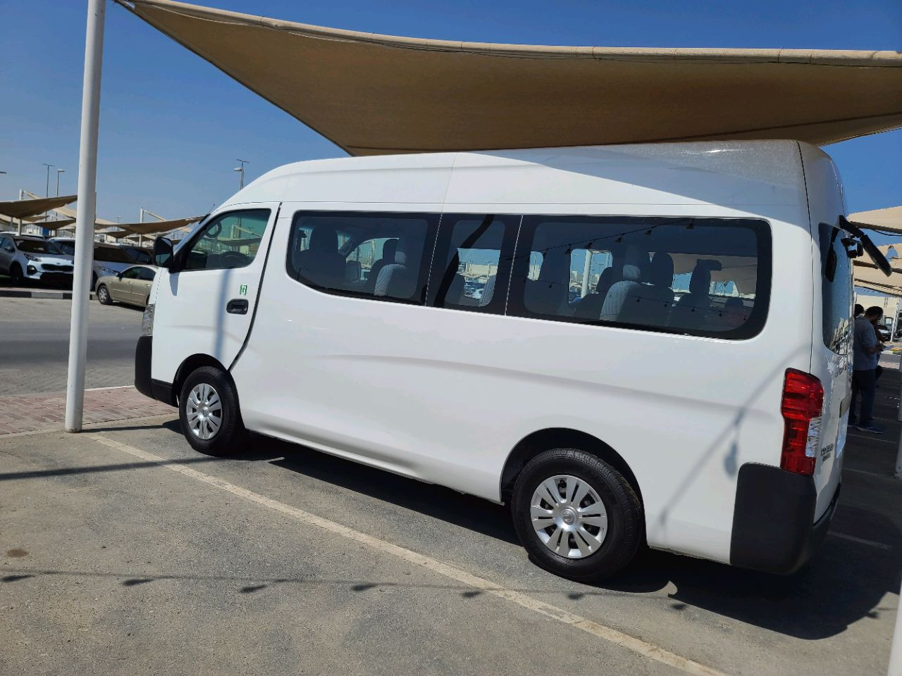 Nissan Urvan - Image 6