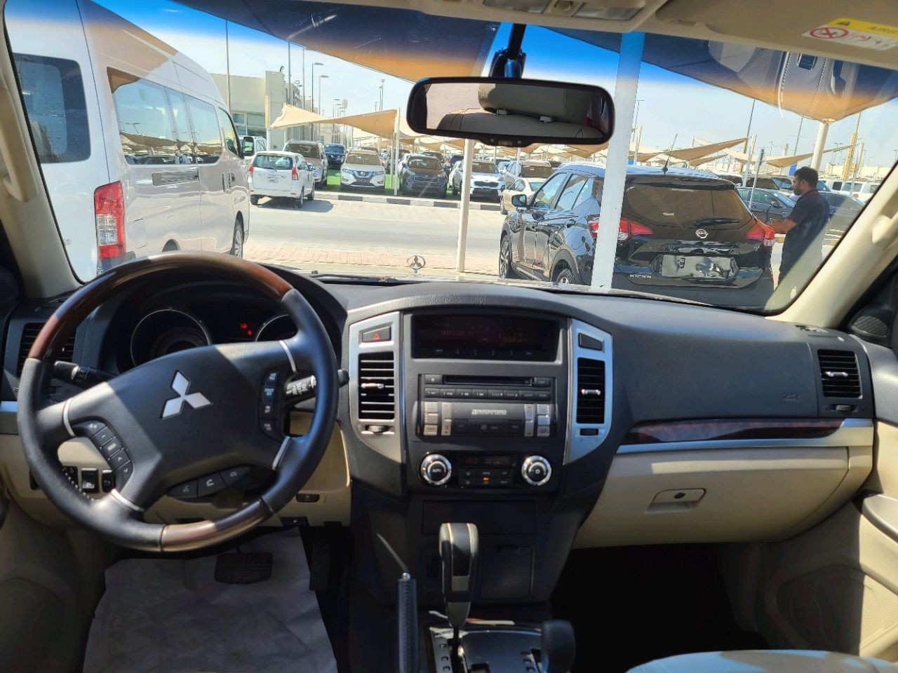 Mitsubishi Pajero - Image 6