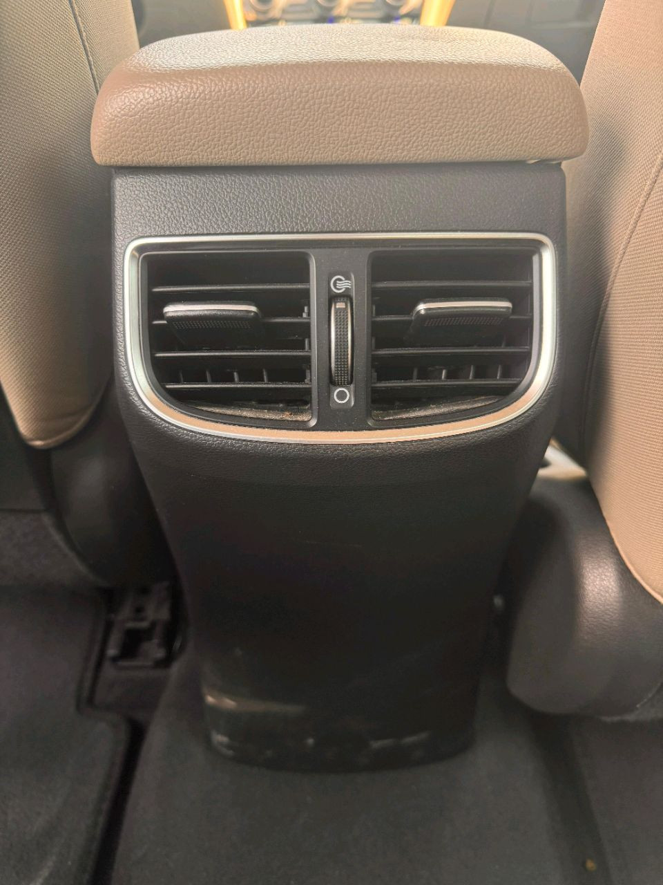 Hyundai Elantra - Image 7