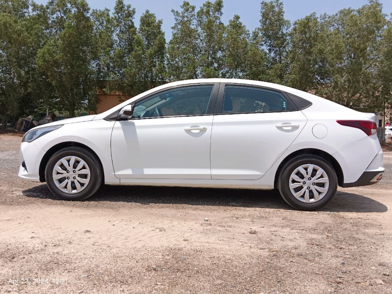 Hyundai Accent - Image 8