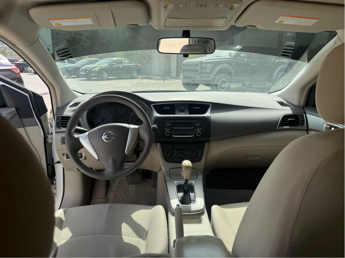 Nissan Sentra - Image 10
